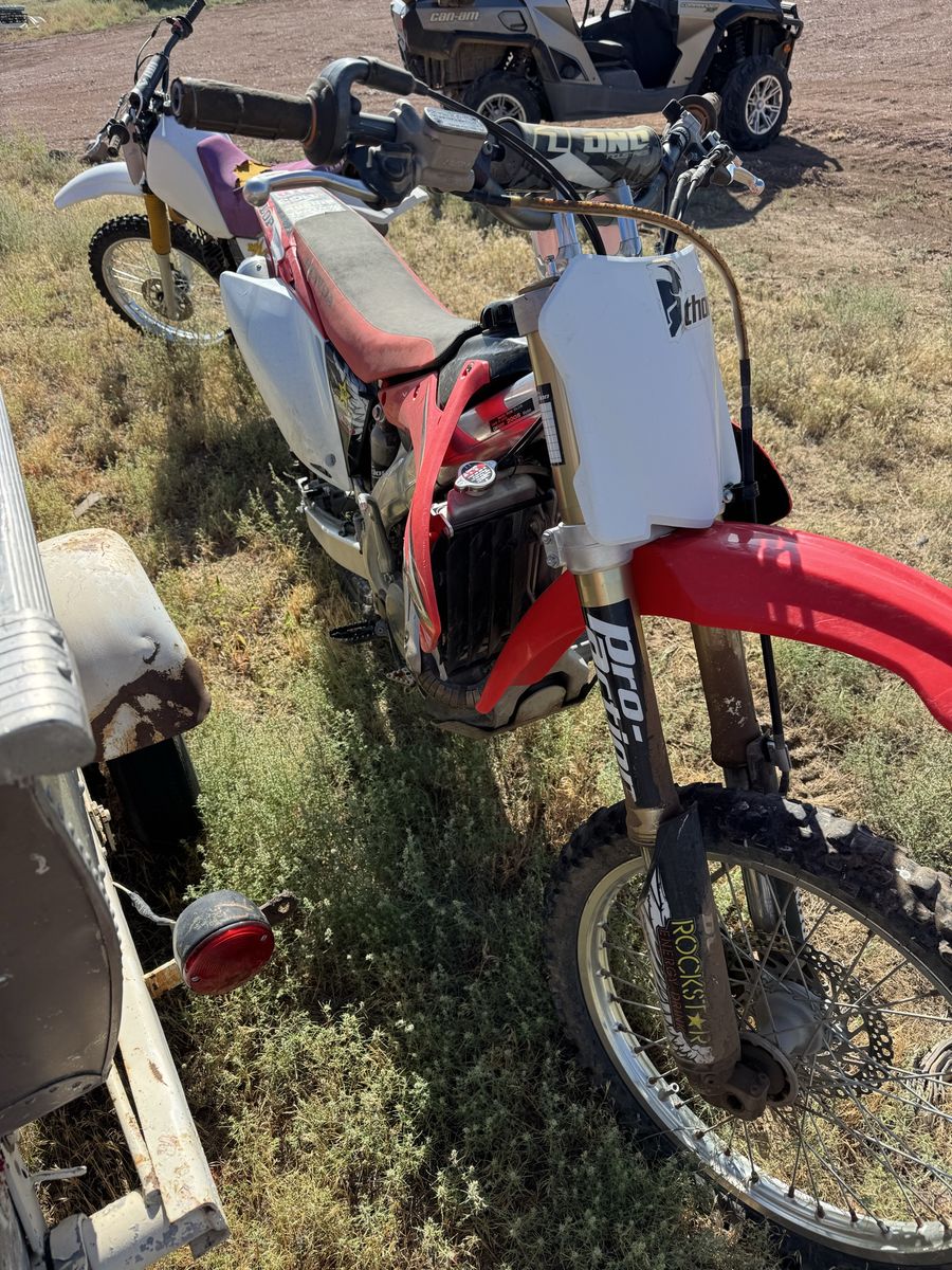 2008 Honda CRF450R Dirt Bike Used Off-Road Motorcycle (blown motor, will need new top and bottom, or use for parts)