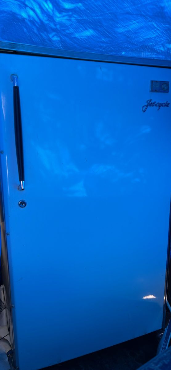 Main image 4