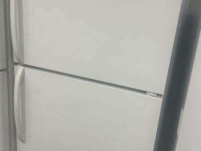 Frigidaire Refrigerator, Nice Condition, Clean, With 30 Day Warranty!