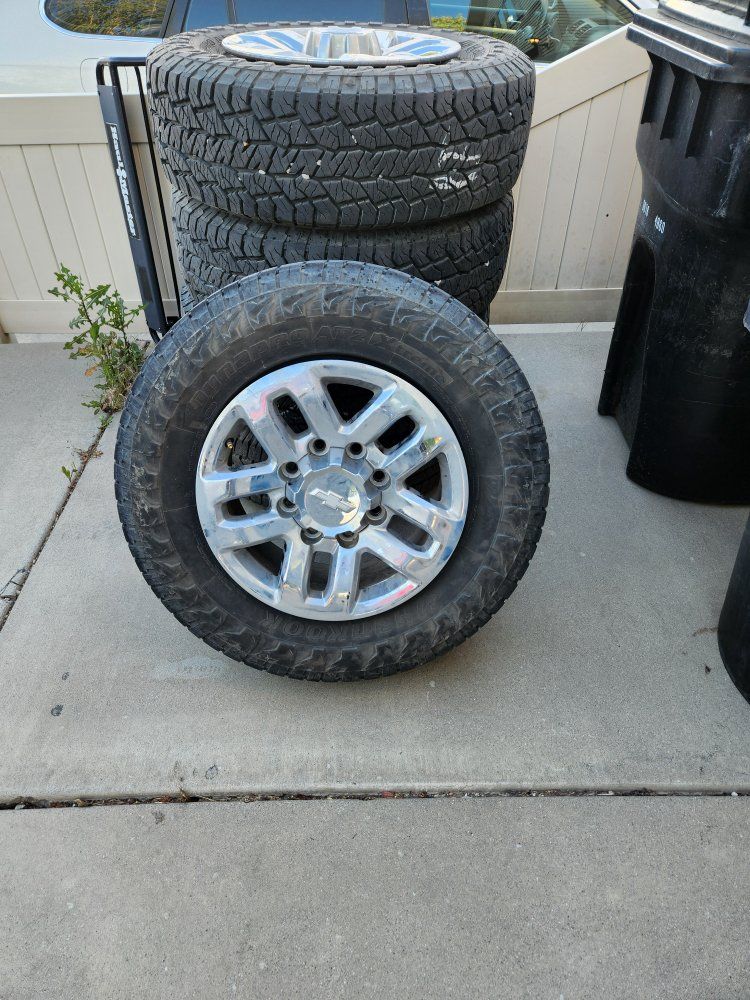 GM 8 lug wheels and tires