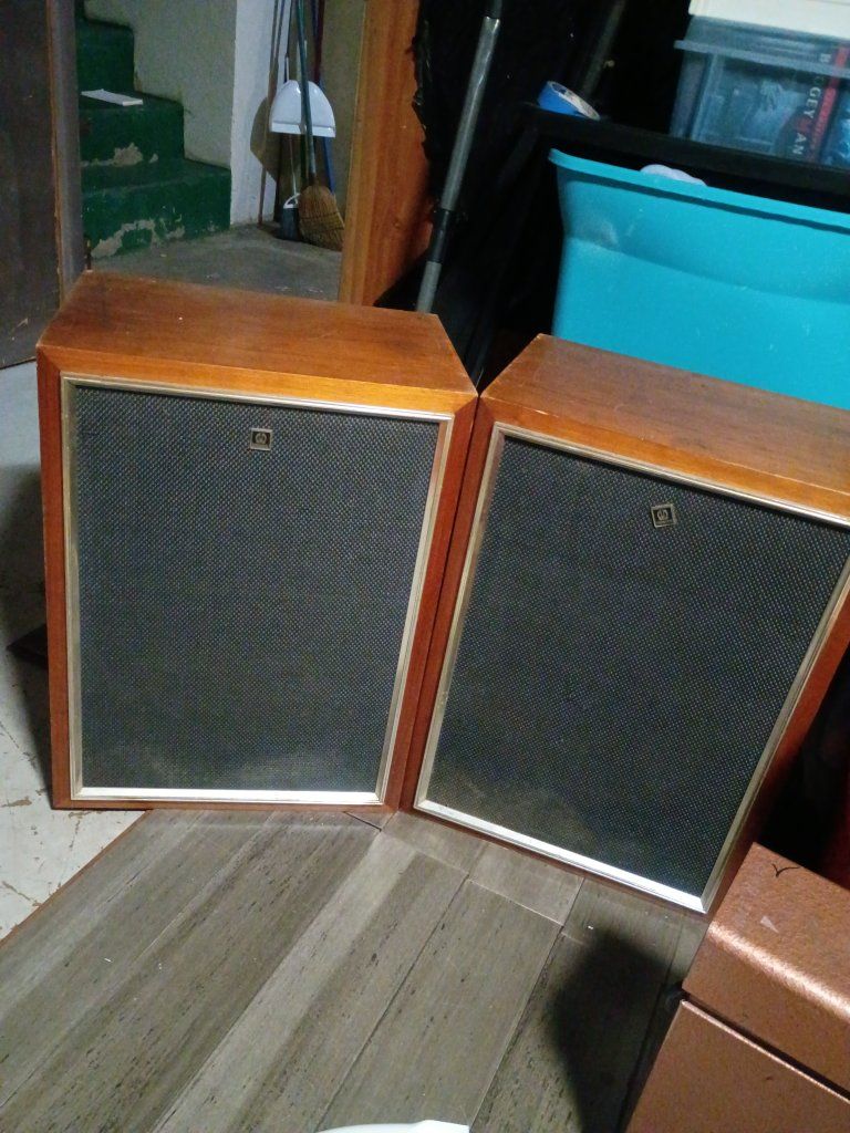 speakers