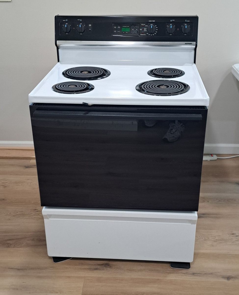 Hotpoint Electric Stove