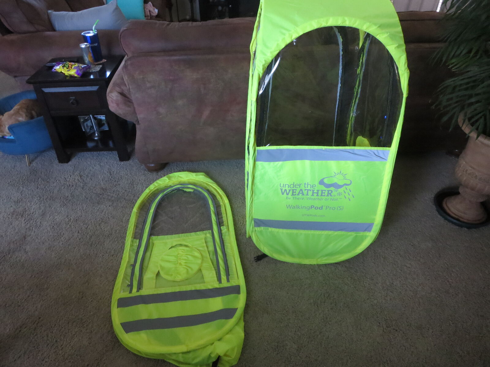 WalkingPod® Pro 22x22 Wearable Pop-Up with Hi-Vis Reflective Strips