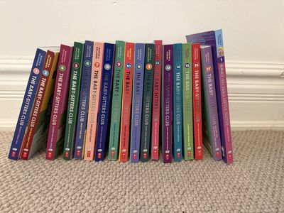 babysitters club graphic novel book set 1-17 plus and extra babysitters little sister book