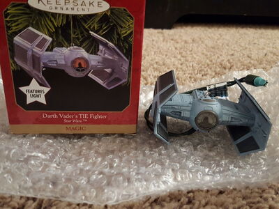 Hallmark Keepsake Ornament - Star Wars - Darth Vader's TIE Fighter