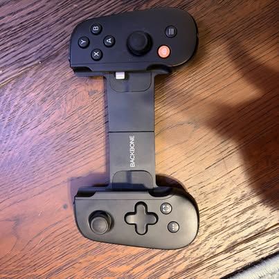 Backbone One Mobile Gaming Controller – Lightning – iPhone