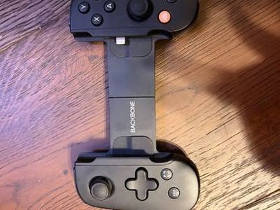 Backbone One Mobile Gaming Controller – Lightning – iPhone