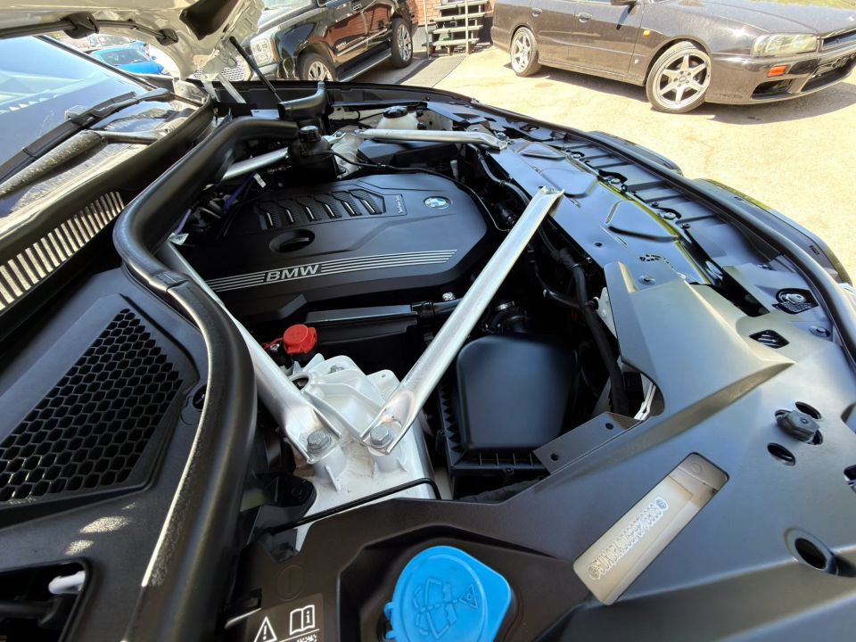 Main image 5