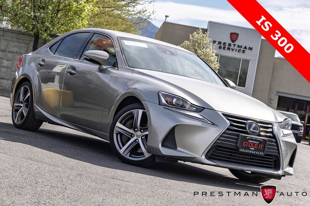 2018 Lexus IS Base