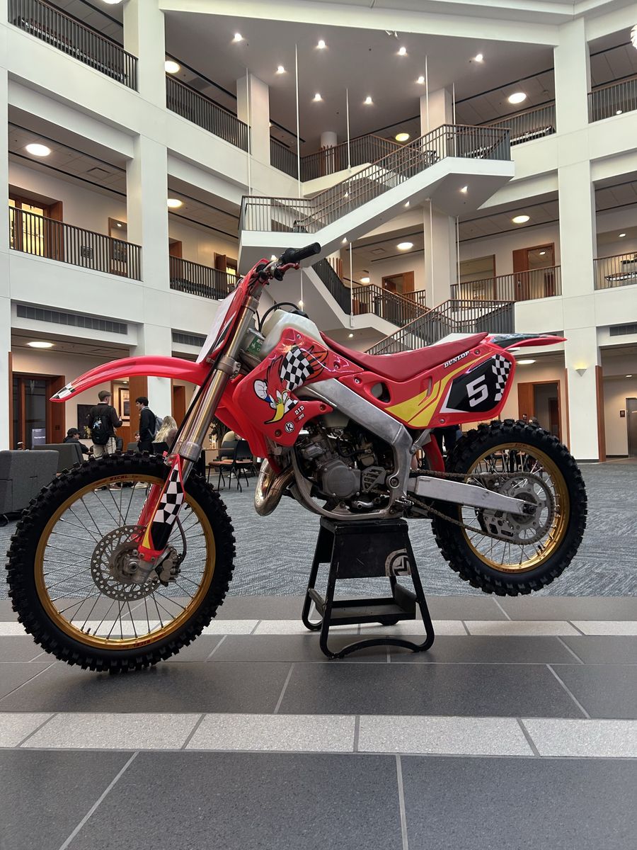 1999 CR125