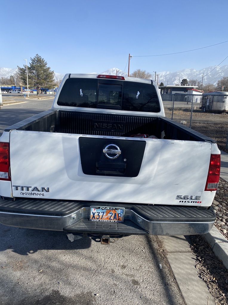 2004 Nissan Titan Truck