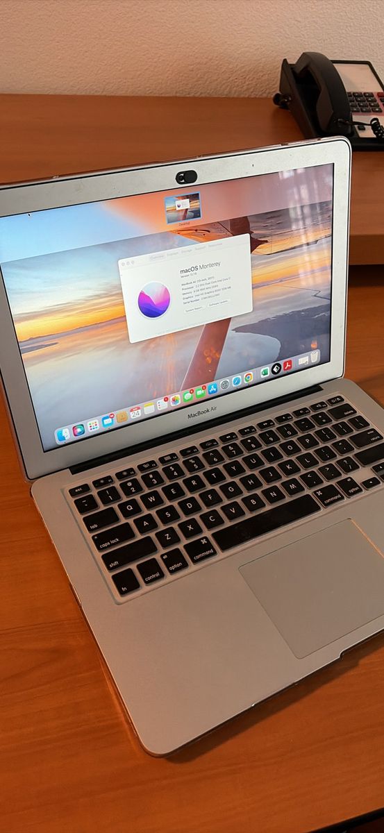 MacBook Air 13" i7  8GB RAM 256GB  excellent cond