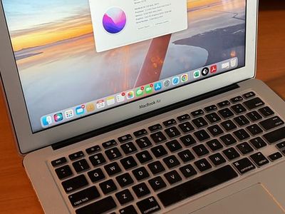 MacBook Air 13" i7 8GB RAM 256GB excellent cond