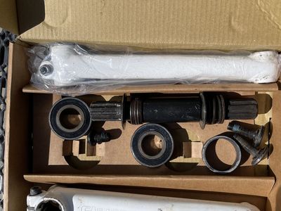 Eastern 175mm Crankset