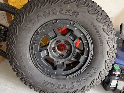 Single back-up tire