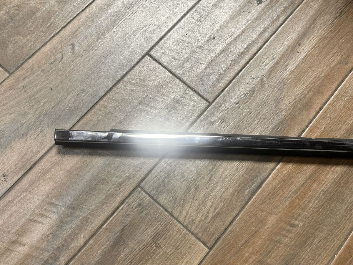 Main image 6