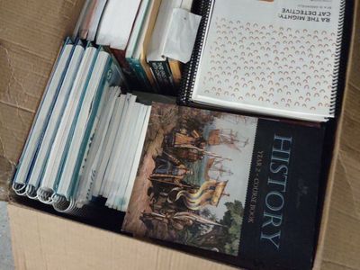 homeschol curriculum materials