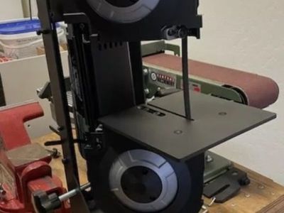 Portable bandsaw table stand