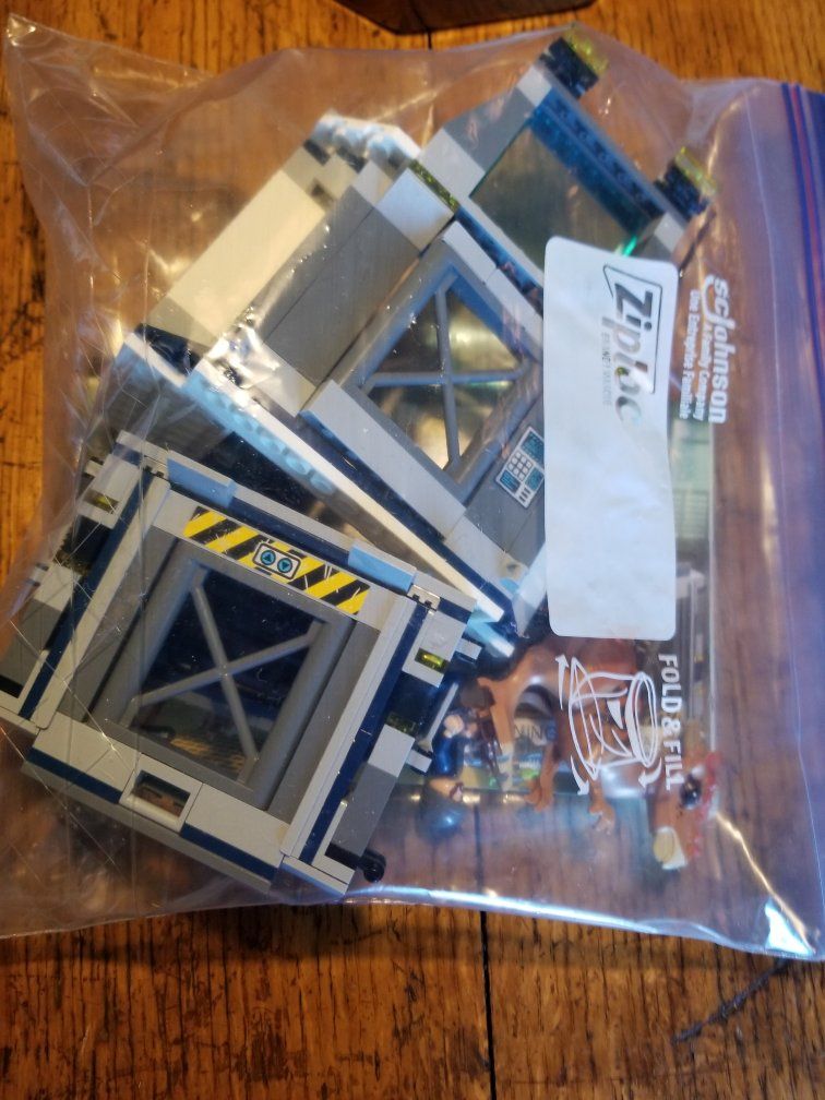Main image 3