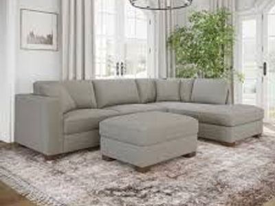 Thomasville Walsen Sectional with Storage Ottoman 1812492 #106157