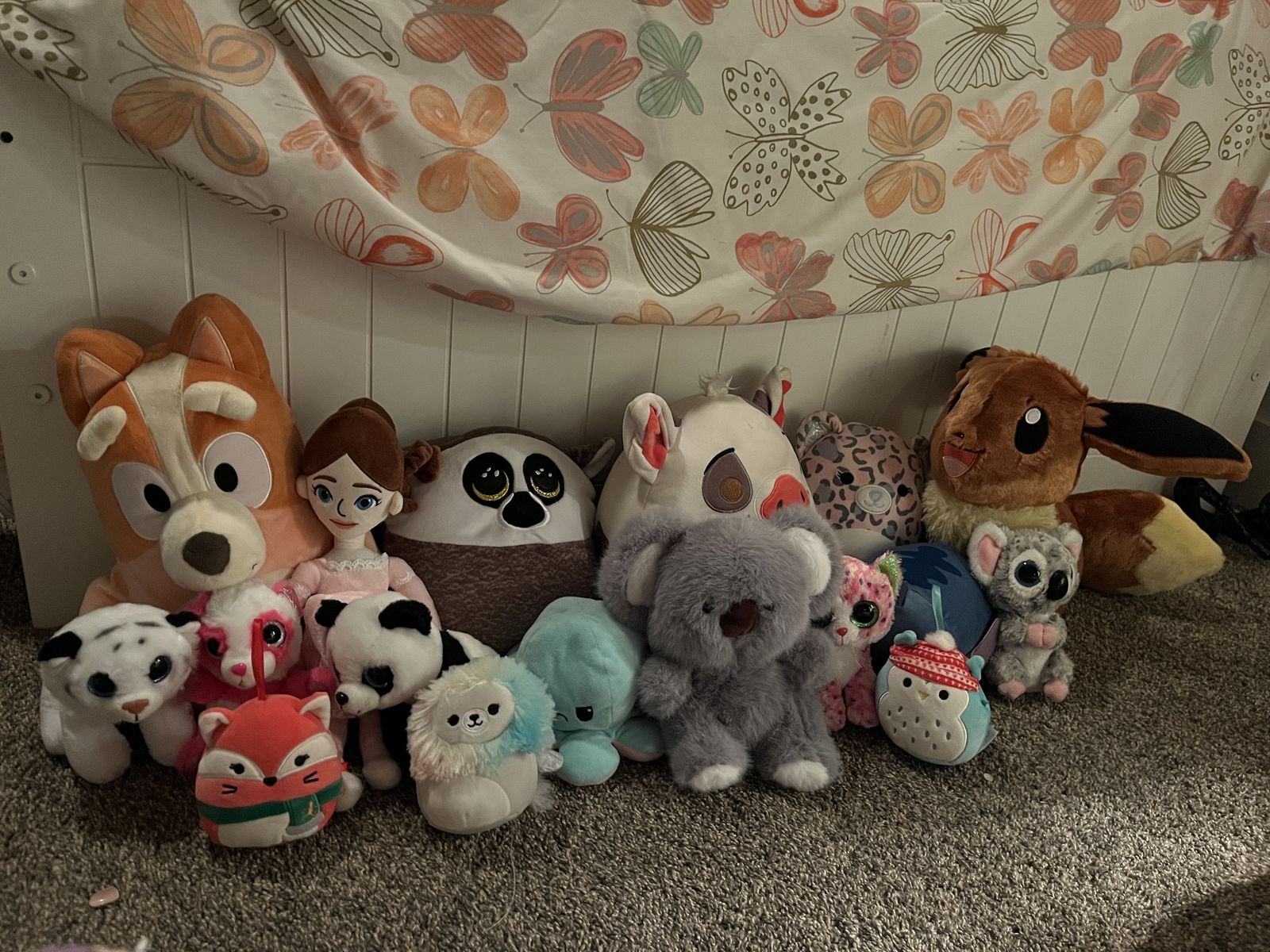 17 Diferend Stuffed Animals