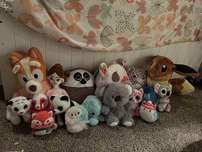 17 Diferend Stuffed Animals