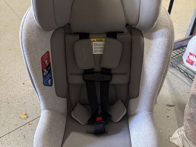 Nuna Rec Rotating Car Seat