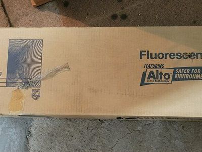 Phillips Fluorescent Light Bulbs