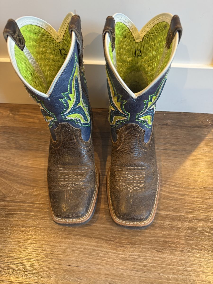 Ariat boots size 12
