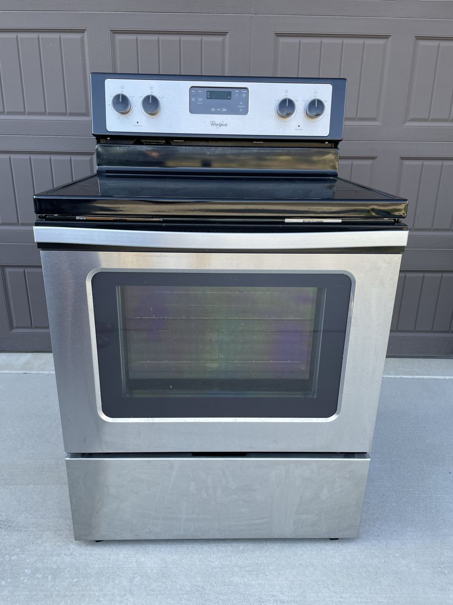 Whirlpool Stainless Steel Electric Range Oven with Glass Cooktop