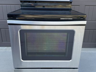 Whirlpool Stainless Steel Electric Range Oven with Glass Cooktop