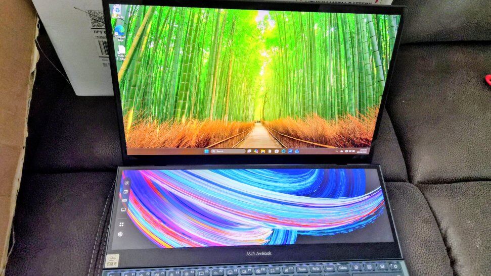 ASUS ZenBook Pro Duo 15 4K OLED