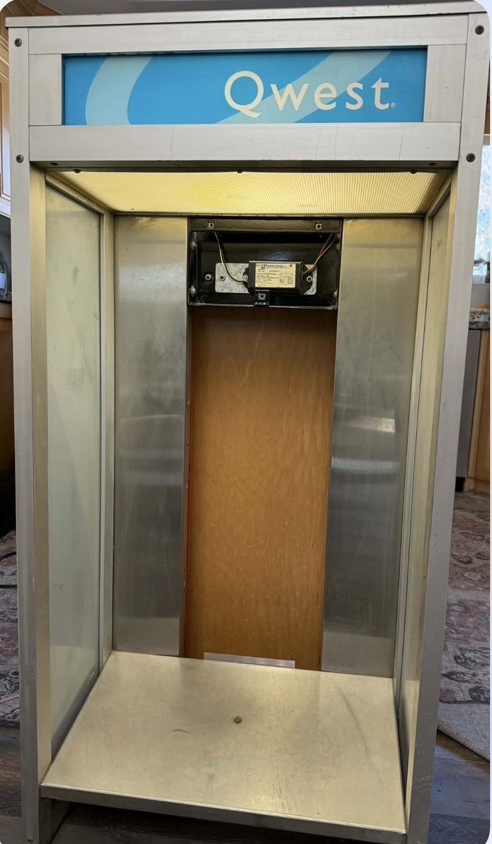 Pay Phone Enclosure Quest 2000 era