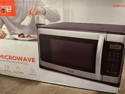 1.1 Cu Ft Countertop Microwave — new
