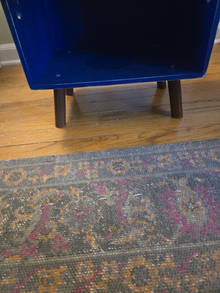 Main image 10