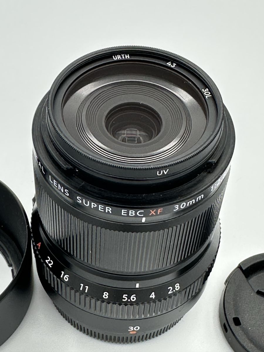 Main image 3