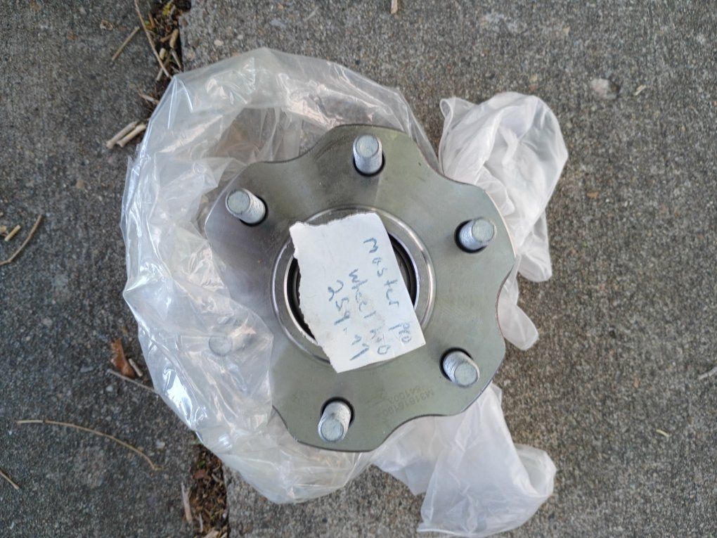 Main image 3
