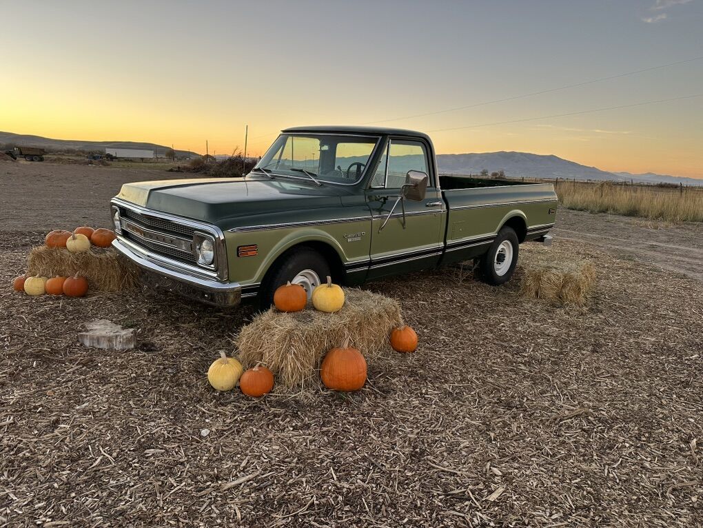 1969 Chevy Truck R-e-n-t-a-l