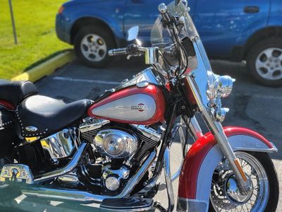 2002 HD Heritage Softtail Fuel injected $3,500 OBO