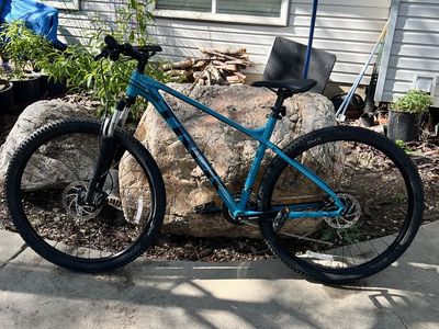 Trek Marlin 5 Mountain Bike