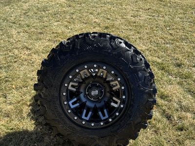Tusk, 31x10.00 R15.