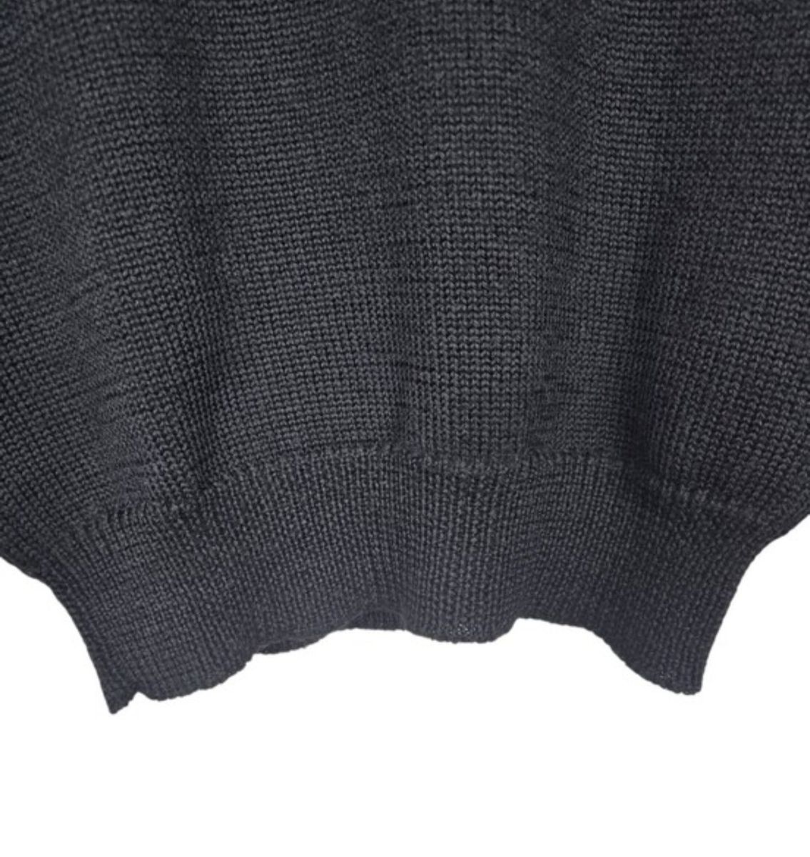 Main image 7