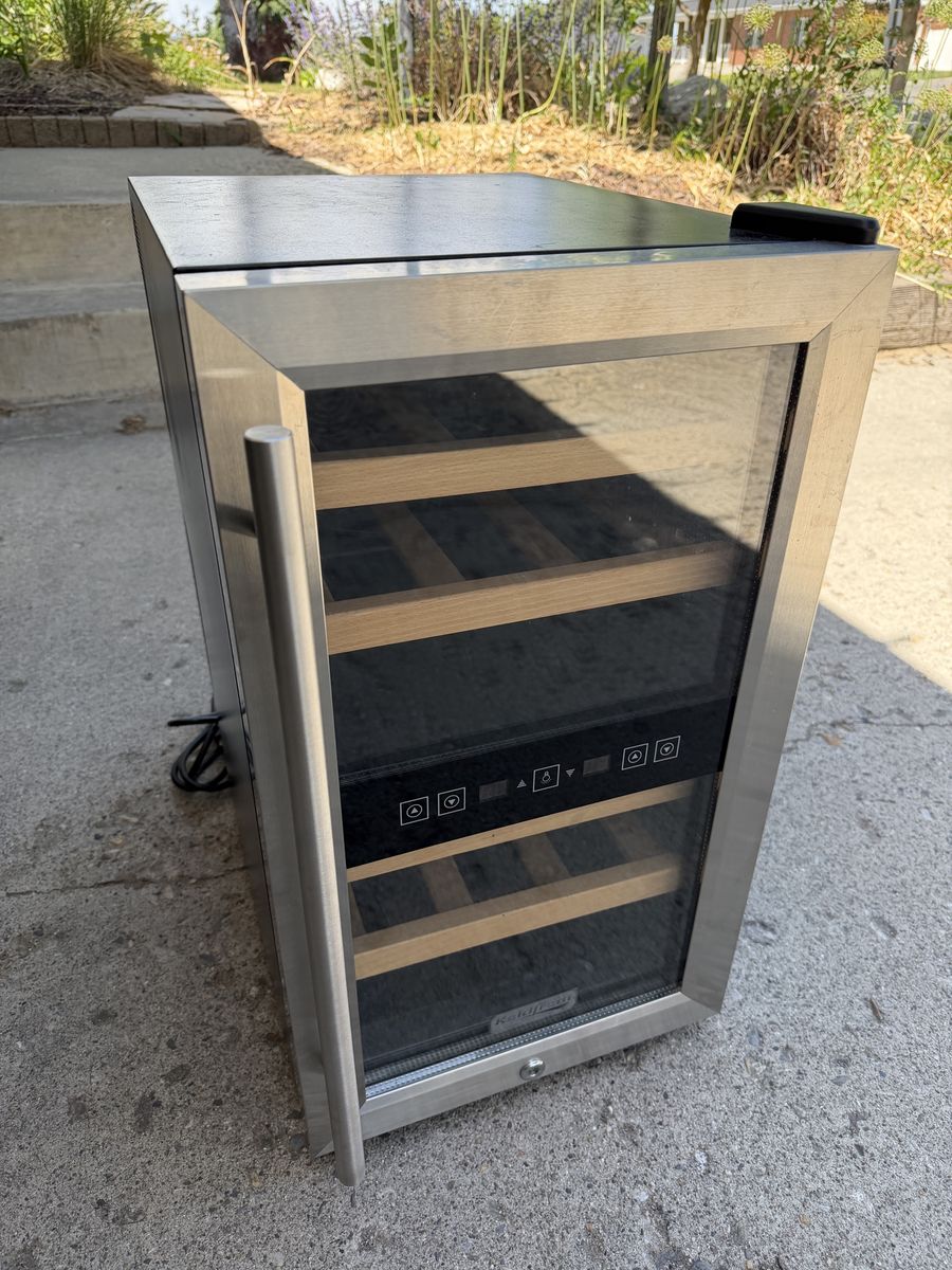Koldfront Wine Cooler