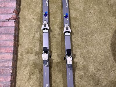 Dynastar Vintage 80s Skiis