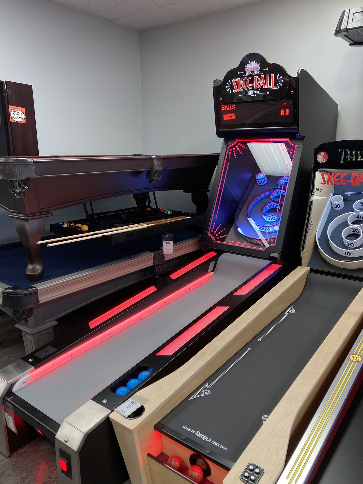 Skeeball Glow Machine!