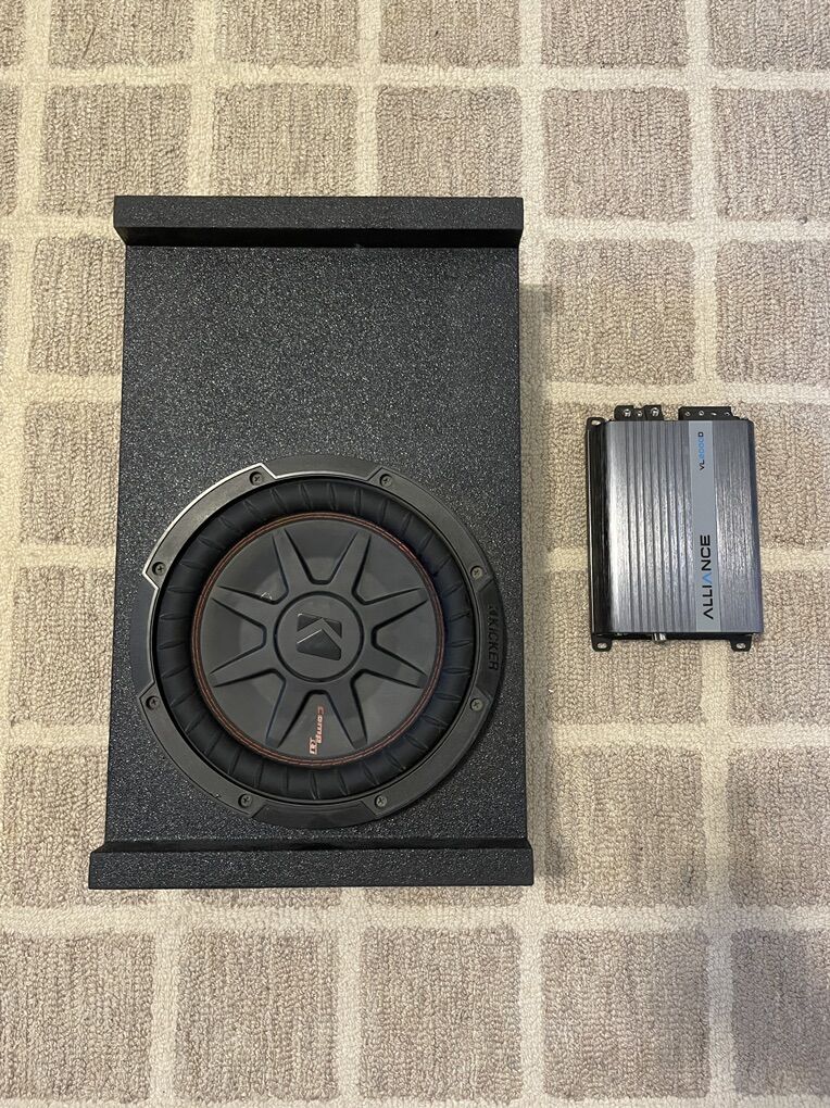 Kicker 10 Subwoofer With Amp