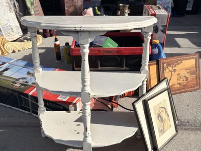 GARAGE SALE TODAY!!!!