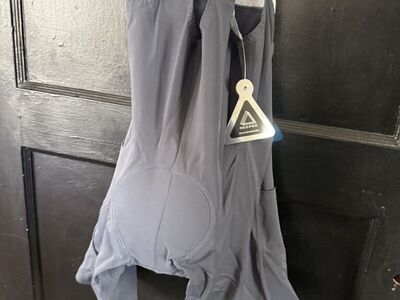 NeoPro Grey Cargo Bibs, Medium