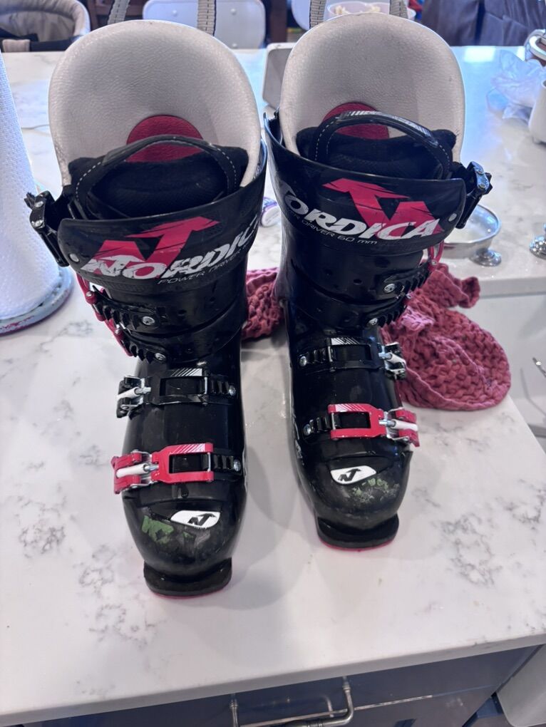 Nordica 26.5 Ski Boots