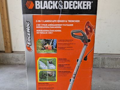 Black&Decker EdgeHog edger + trencher NIB